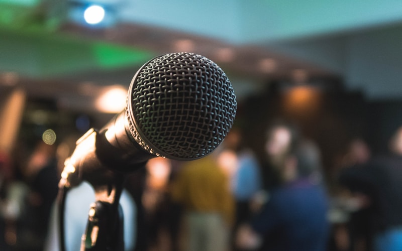 Event Contract Negotiation Best Practices - Contract Management guide for luxury corporate event planning and venue sourcing